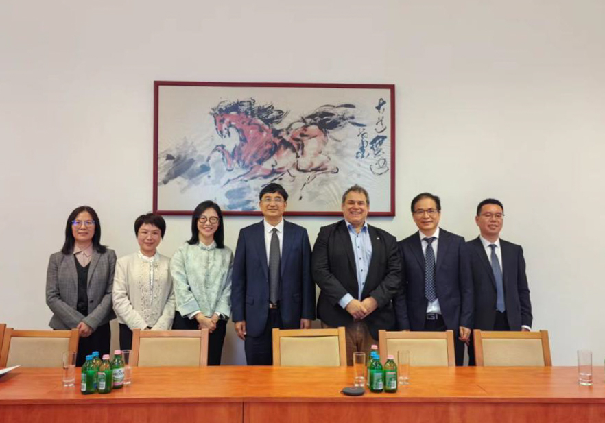 https://xww.tzc.edu.cn/__local/8/32/61/A95237A3C10DC8390C62DA6947B_9261866A_44D26.jpg