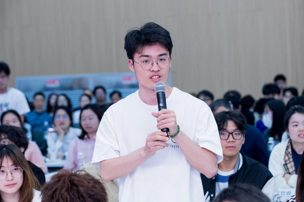 https://xww.tzc.edu.cn/__local/A/C3/41/59C13D3D399732E64AA56DAACBF_1D74EA78_FA4D.jpg